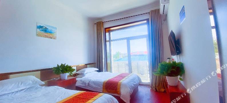 镜泊湖瀑布山庄图片