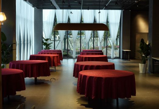 Xiandao Lake International Hot Spring Resort Hotel Overview