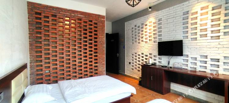 丰宁欣龙门假日酒店图片