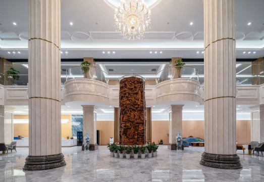 Luyuan International Hotel ( Alugudong Scenic Spot) Hotel Overview