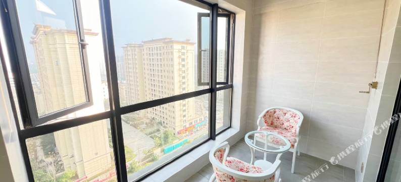 青橙·时光民宿(芜湖高铁站伟星万悦城店)图片