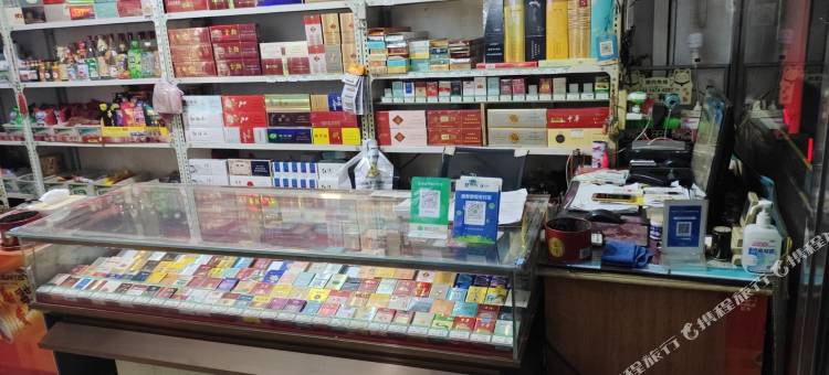 丰镇名烟名酒宾馆图片
