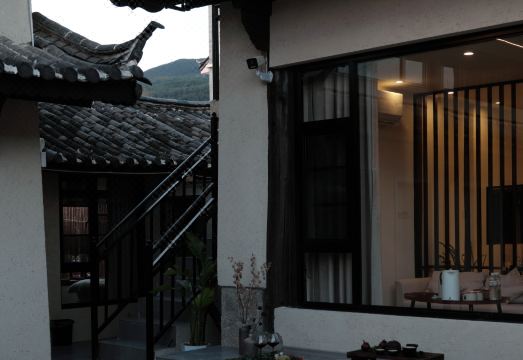 茶伴哩哩·如斯Rusi新中式度假庭院（束河古镇店）外景图