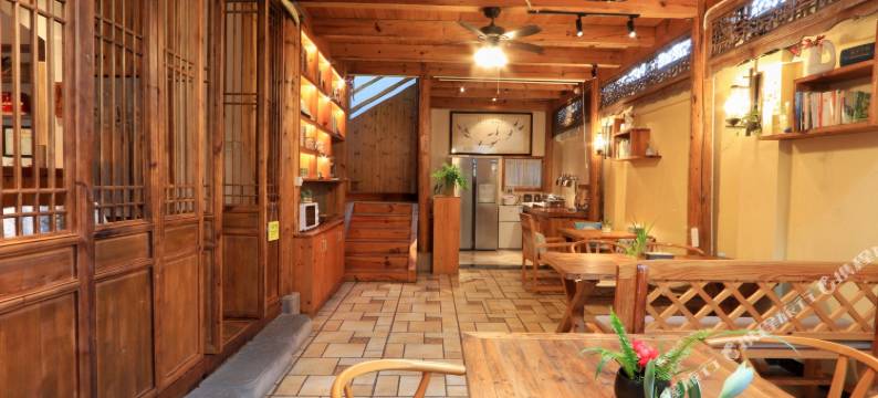 黄山和春语.Mild Spring精品客栈(屯溪老街|黎阳in巷店)图片