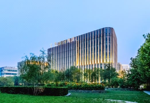 Z漫国际酒店（天津空港经济区滨海国际机场店）外景图