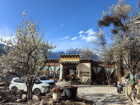 丹巴罕额庄园(中路藏寨观落日点店)