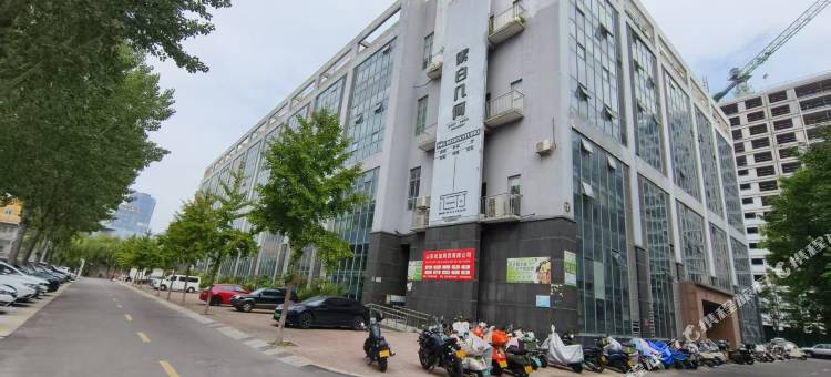 鑫巢青年旅舍(齐鲁文化创意基地店)图片