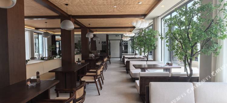 理塘花栖云谷酒店(然日卡村店)图片