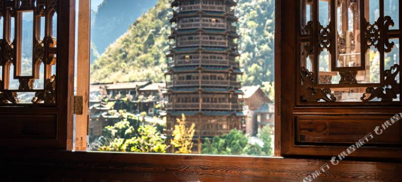 峰林吊脚楼民宿图片