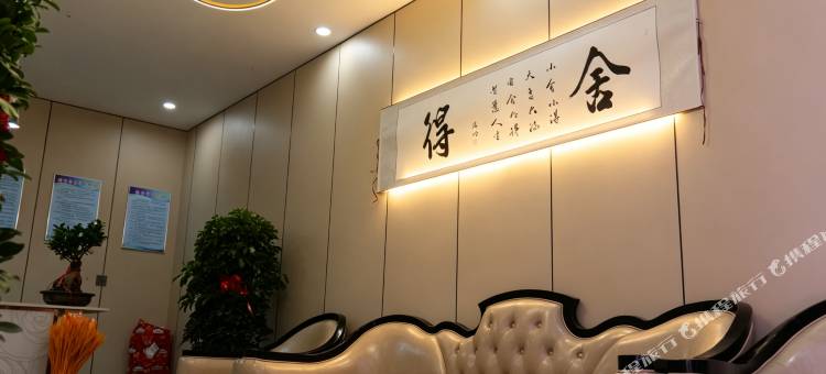 丝路岚舍(敦煌鸣沙山月牙泉店)图片