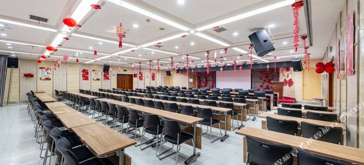 巴斯丽酒店图片