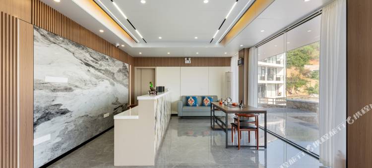 东极屿间晚灯海景民宿(庙子湖店)图片