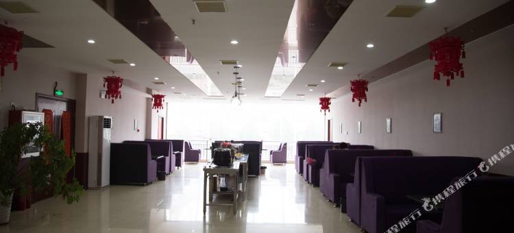 凤台新合商务酒店(凤台南站店)图片