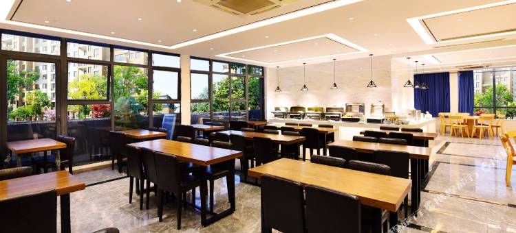 重庆兴顺商务酒店(两江新区鱼复工业园店)图片