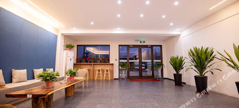 艾居汇酒店(中原国际博览中心店)图片