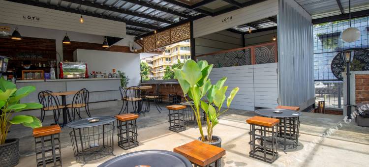 红多兹伊斯兰Plus酒店-近帕斯陶尔2号出口(Sekararum Butik Syariah Guesthouse)图片