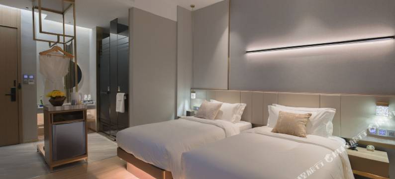 朗悦酒店(深圳国际会展中心福海西地铁站店)图片