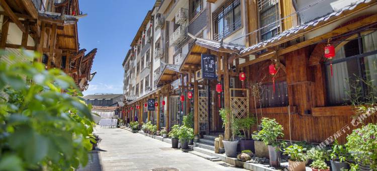 路瑶客栈(张家界天门山索道店)图片