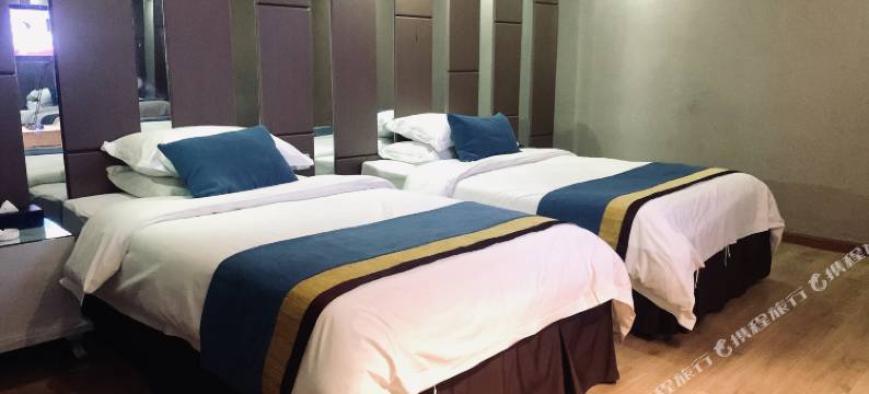 三间房精品连锁酒店(邵东缤纷环球城人民医院店)图片