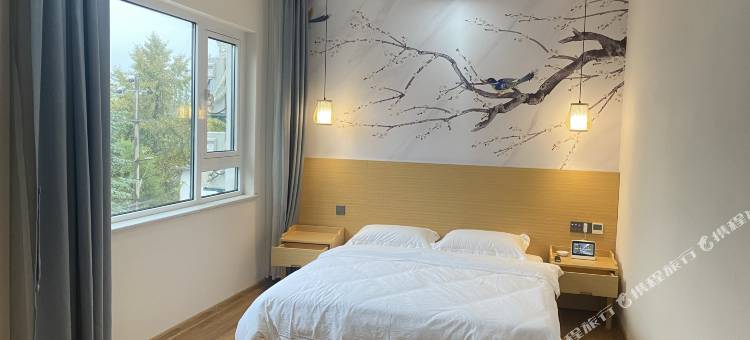 马鞍山曼居酒店(长江不夜城采石矶店)图片