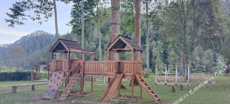 塔旺曼古奇迹公园别墅(Tawangmangu Wonderpark)图片
