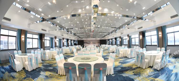 扬中华厦云朵大酒店图片