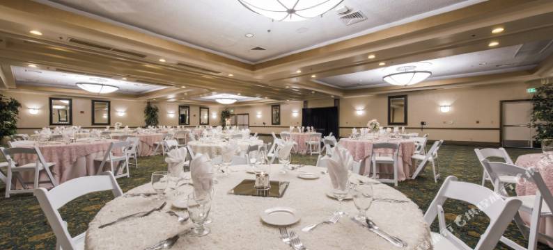 豪华维斯塔酒店(Grand Vista Hotel)图片