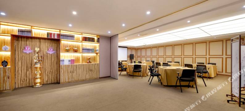 哈尔滨红茂酒店(平房区红旗MALL购物广场731遗址店)图片