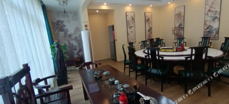 金碧辉煌民宿图片