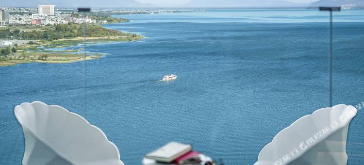 大理芊雨海景度假酒店(洱海公园店)图片