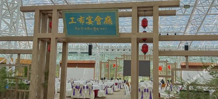 田园东玛酒店图片