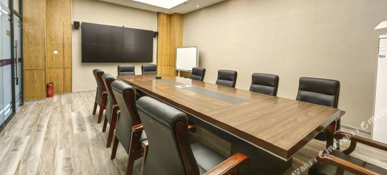 三亚梧桐居酒店(大悦城店)图片