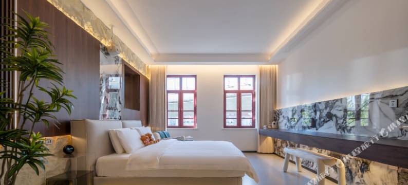 AWISHHOTEL院望民宿(青岛栈桥中山路店)图片