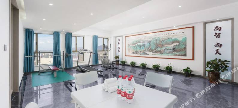 乌鲁木齐颐中园酒店(白鸟湖万达广场店)图片