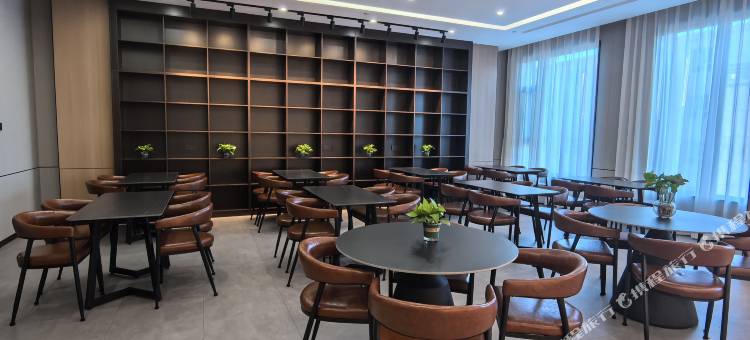 赛湖木己酒店(友好时代广场店)图片