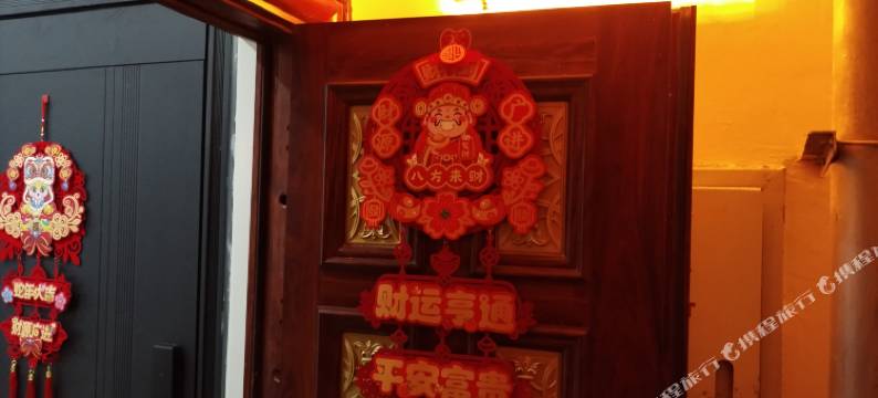 泽旭民宿(江北大学城地铁站店)图片