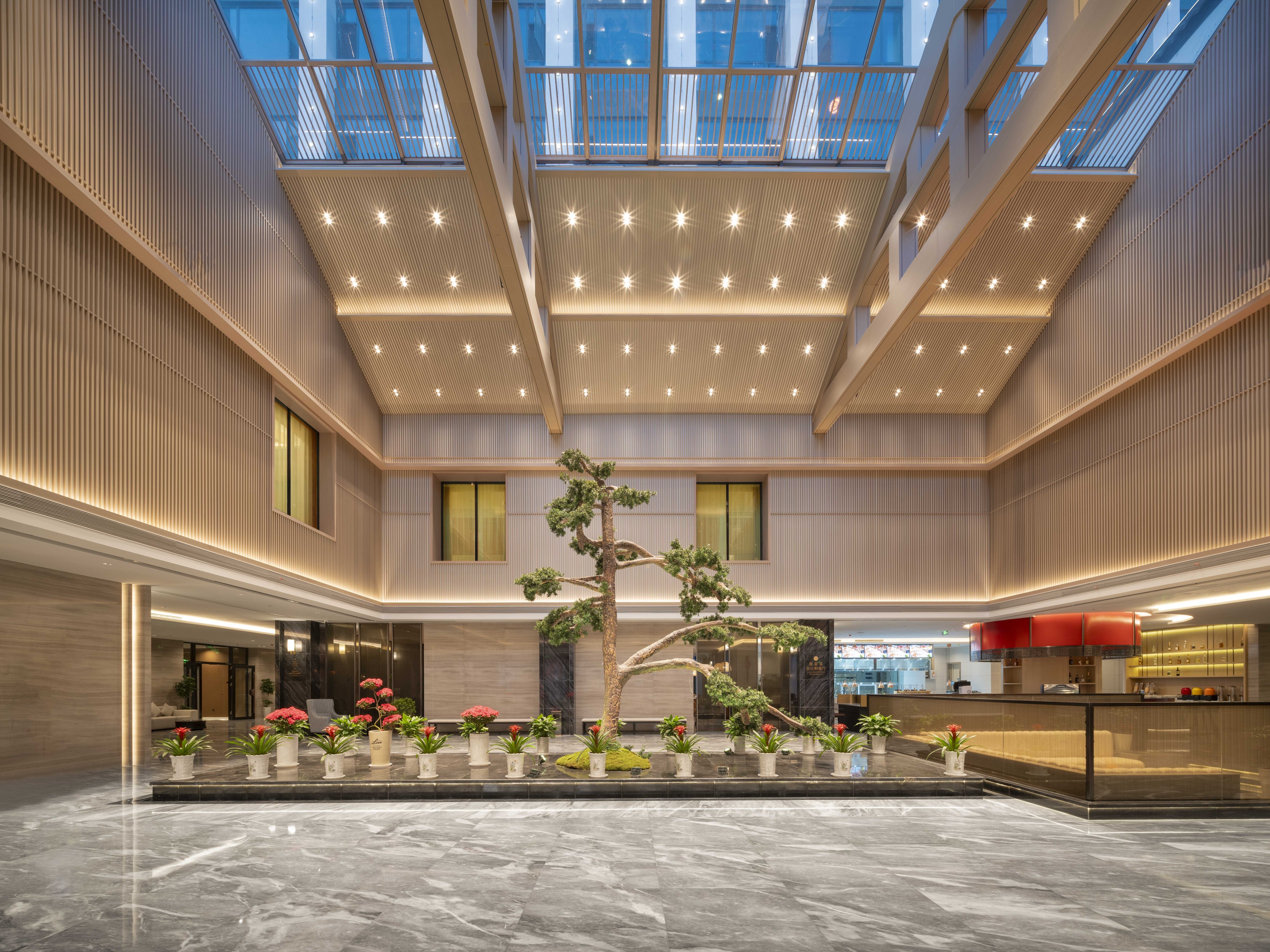 Grand New Century Hotel Taihu Anqing Over view