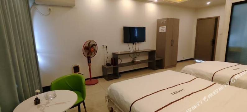 雅安山村奇迹山庄图片