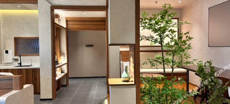 熙禾酒店(陆家嘴蓝村路地铁站店)图片