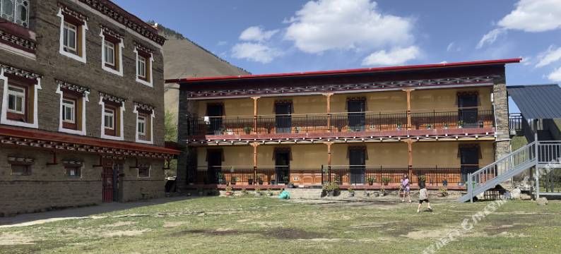 花田小住(甲根坝店)图片