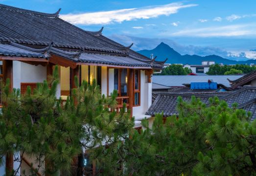 Lijiang Lanrun Homestay (Gucheng Mufu Branch) over view