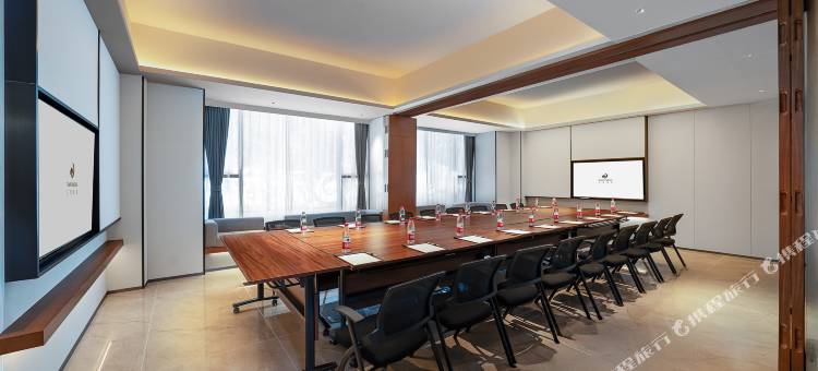 西昌天悦酒店(邛海17度火把广场店)图片