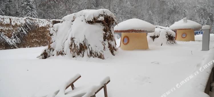雪韵嘉华度假酒店(中国雪乡风景区店)图片