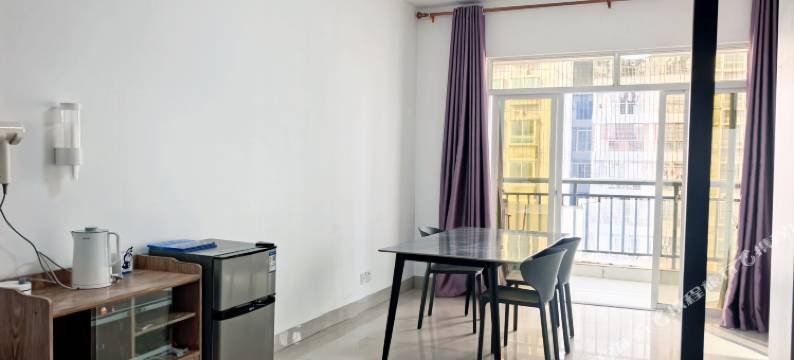 海豚湾青年旅社舍(钦州年年丰广场店)图片