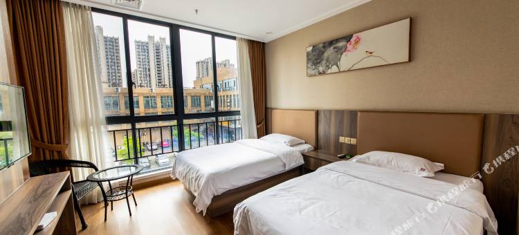 派柏·云酒店(郎溪新时代广场店)图片