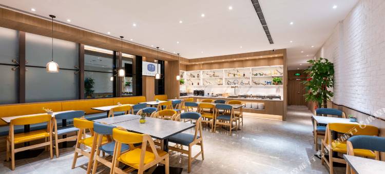 汉庭优佳酒店(大连开发区安盛广场店)图片