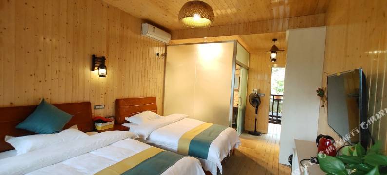 建始花坪镇聚丰园山庄图片