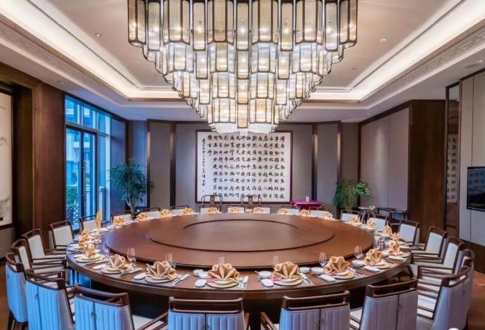 JIANGUO HOTEL ZUNYI Hotel Overview