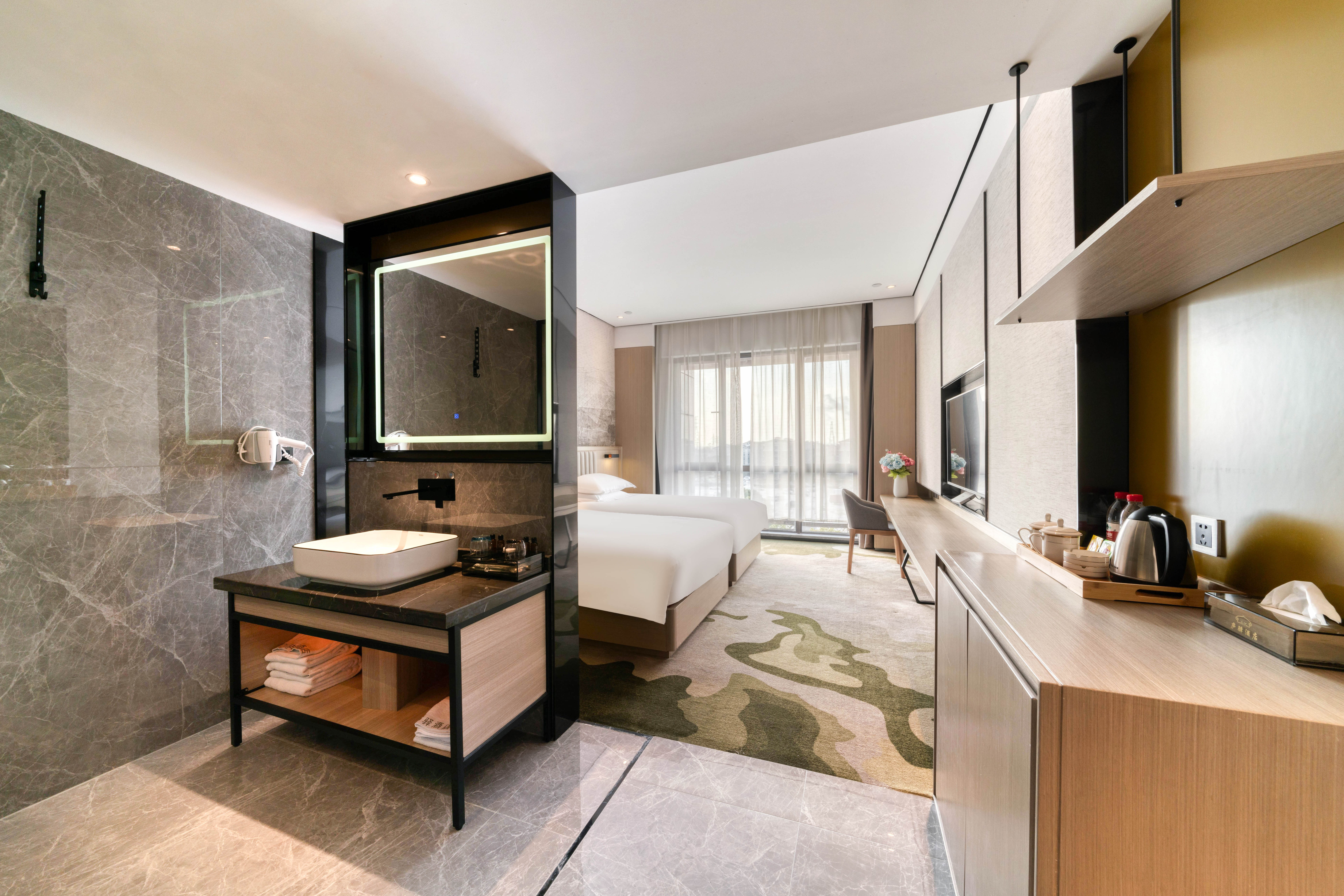 Luyi Hotel Over view