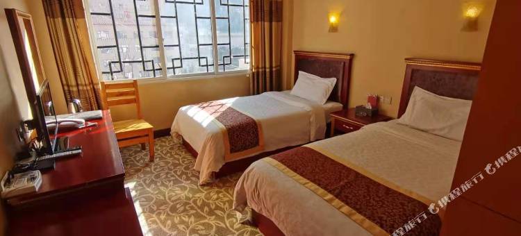 德格军兰宾馆图片